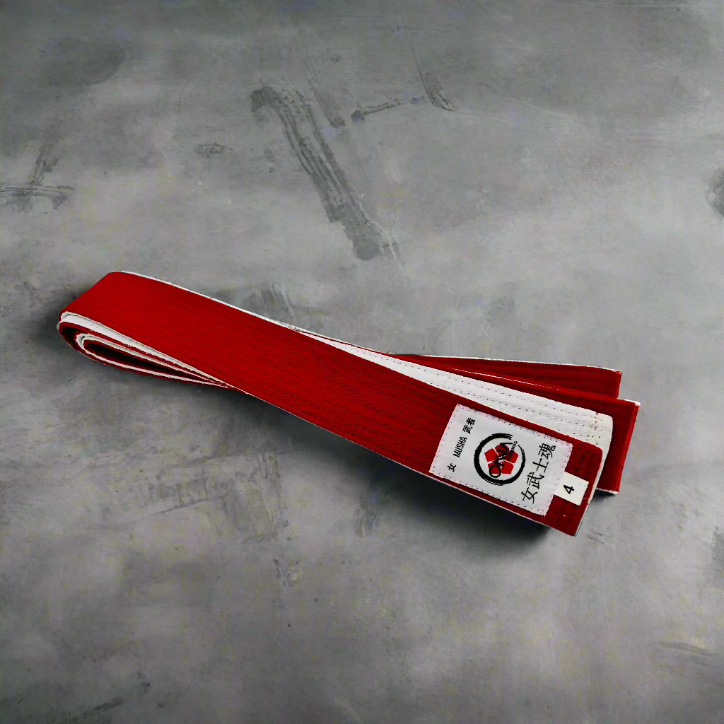 Reversable red and white belt for karate kumite